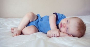 Phát hiện mới: Trẻ ngủ ít thường sẽ... ăn nhiều