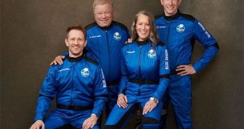 Blue Origin kết thúc thành công sứ mệnh đưa hành khách lớn tuổi nhất vào vũ trụ