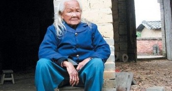 Bí ẩn cụ bà 95 tuổi bật nắp quan tài...dậy xuống bếp nấu cháo khiến ai cũng kinh hồn