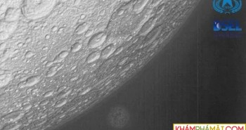 Bức ảnh kỳ dị về Mặt trăng được chụp bởi cặp vệ tinh thử nghiệm của Trung Quốc