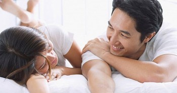 Những cử chỉ giúp chồng yêu bạn hơn