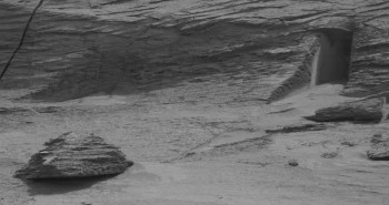 NASA phát hiện "cánh cổng" kỳ lạ trên sao Hỏa, có phải nơi ẩn náu được tìm thấy?