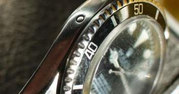 Chấm tròn nhỏ trên đồng hồ Rolex có tác dụng gì?
