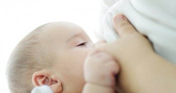 6 lưu ý quan trọng nhất khi nuôi con bằng sữa mẹ