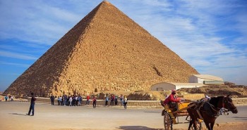 Khai quật con đường 4.500 tuổi tại Ai Cập - Quá trình xây dựng Đại kim tự tháp đã được hóa giải?