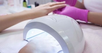 Phát hiện đèn sấy móng tay bằng tia cực tím có thể gây tổn thương và đột biến gene