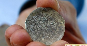 Phát hiện những cổ vật bằng vàng trên 900 năm tuổi tại Israel