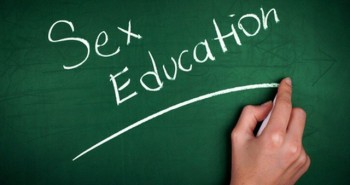 
                            Giáo dục giới tính cho con trước khi đến trường
                        