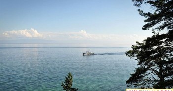 Nga thả kính viễn vọng xuống hồ Baikal để nghiên cứu vũ trụ