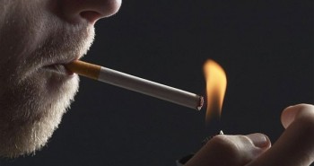 Vì sao nhiều người nghiện thuốc lá lâu năm không bị ung thư phổi?