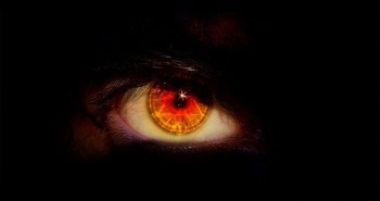 Bí mật truyền thuyết về bùa "mắt quỷ" quyền lực ngàn năm