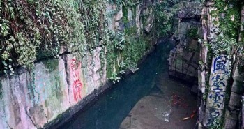 Trung Quốc có 1 ngôi mộ dưới nước bất khả xâm phạm, ngay cả Tần Thủy Hoàng cũng phải "bó tay" trở về