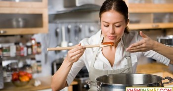 4 thói quen nấu ăn dễ gây ung thư