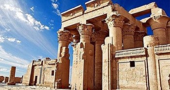 Ai Cập phát hiện 12 cung hoàng đạo hoàn chỉnh đầu tiên tại đền Esna
