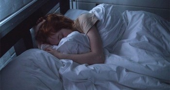 Ngủ ở nhiệt độ phòng bao nhiêu tốt cho sức khỏe?