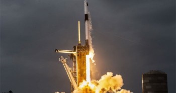 SpaceX lập kỷ lục phóng tên lửa lên quỹ đạo