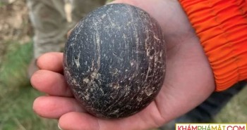 Những quả cầu bí ẩn trong lăng mộ thời kỳ đồ đá mới ở Scotland
