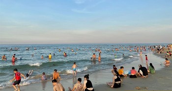 Cảnh báo tắm mát, bơi lội mùa nắng nóng có thể gây tử vong