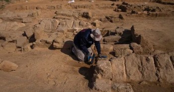 Phát hiện hơn 60 ngôi mộ thời La Mã cổ đại tại Dải Gaza