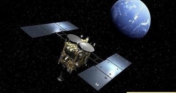 Tàu vũ trụ Nhật Bản đem mẫu vật tiểu hành tinh về Trái đất