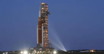 3 lần diễn tập phóng thất bại, tên lửa Mặt trăng mới của NASA "bị trả về nơi sản xuất"