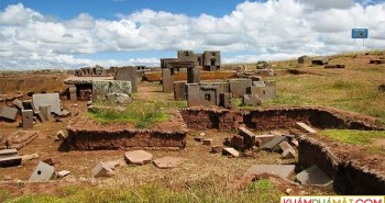 Những tàn tích ở thành cổ Puma Punku, Bolivia