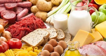 Có những nguy cơ sức khỏe nào nếu bạn ăn quá nhiều protein?