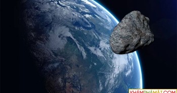 Tiểu hành tinh to bằng tượng Nữ thần Tự do vừa vụt qua Trái đất