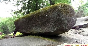 Tảng đá bí ẩn nặng 137 tấn, ai cũng có thể di chuyển
