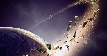 Tên lửa và vệ tinh gián điệp chết suýt tạo thảm họa trên quỹ đạo Trái đất
